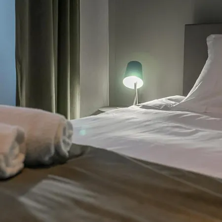 Furnished Flat 公寓